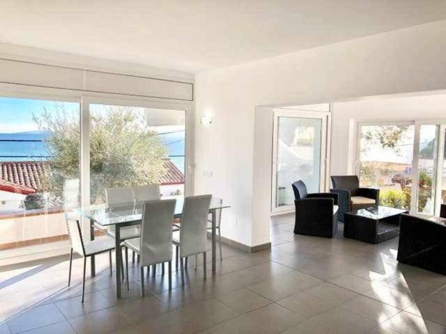 Amplio Apartamento Con Jardin En Almadrava Roses Exterior foto